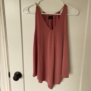 Pink flowy tank top with golden chain